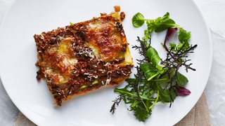 Lasagne med oksekød, squash og mozzarella