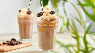 Frappé med oreo og vaniljeis