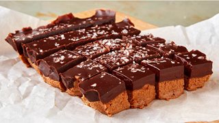 Peanutbutter bar med chokolade ganache