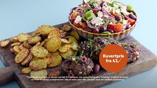 Græsk-inspirerede bøffer med salat