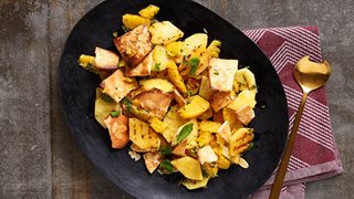 Grillet ananas med mandel tuilles