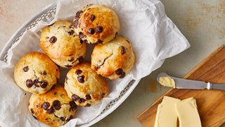 Scones med chokolade