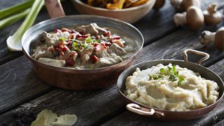 Dyreragout med selleri-kartoffelmos