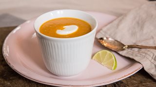 Grøntsagssuppe thai-style
