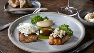 Nakkefilet med blomkålspuré