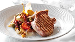 Koteletter med italiensk inspireret kartoffelsalat