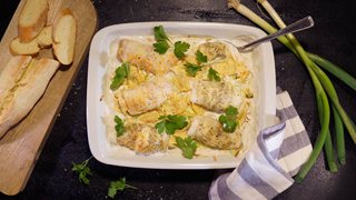 Rødspætteruller på ravioli i fad