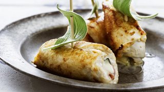 Kyllingeruller med skinke og mozzarella
