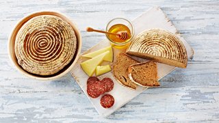 Langtidshævet speltbrød